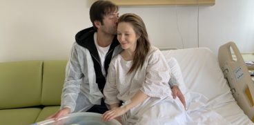 Adela Popescu a povestit cum a nascut: „Stiu ca ce am povestit va poate speria atat de tare incat sa renuntati la ideea de naste natural” | Demamici.ro