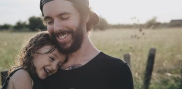 Genetica bebelusului – ce trasaturi mosteneste doar de la tata | Demamici.ro