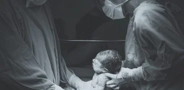 8 mituri legate de CEZARIANA. E mai usor sa nasti prin operatie decat vaginal | Demamici.ro
