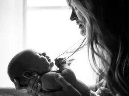 6 modalitati prin care iti poti adormi mai repede copilul in primele 6 luni de viata – Incearca-le si te vei putea odihni si tu | Demamici.ro