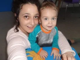 Statul danez i-a luat copilasul. O mama disperata cere ajutor pentru a-si putea aduce fiul acasa | Demamici.ro