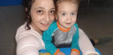 Statul danez i-a luat copilasul. O mama disperata cere ajutor pentru a-si putea aduce fiul acasa | Demamici.ro