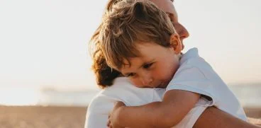 Sunt pregatita ca baietelul meu sa creasca? Nu inca! „Pot sa-i mai privesc manutele micute si grasute inca o zi?” | Demamici.ro