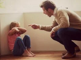 Tipatul la copii este la fel de nociv ca bataia. Modalitati prin care sa-ti educi copiii fara tipete | Demamici.ro