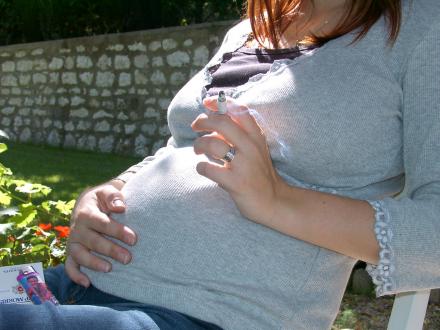 O tigara pe zi in timpul sarcinii dubleaza riscul aparitiei sindromului de moarte subita a sugarului | Demamici.ro