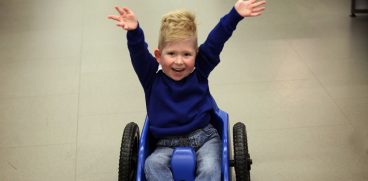 Baietelul care a contrazis stiinta. S-a nascut fara creier, insa poate vorbi si chiar merge la scoala | Demamici.ro