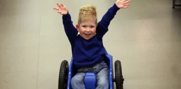 Baietelul care a contrazis stiinta. S-a nascut fara creier, insa poate vorbi si chiar merge la scoala | Demamici.ro