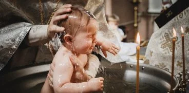 Botezul crestin de la A la Z. Ce trebuie sa stii inainte sa-ti botezi copilul | Demamici.ro