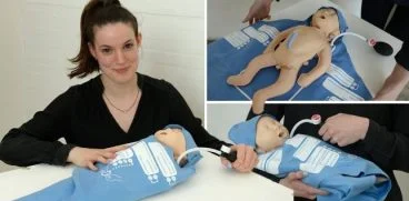 Inventia unei studente ar putea salva viata multor bebelusi! Resusci Towel – prosoapele utilizate in resuscitarea copiilor | Demamici.ro