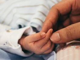 Nu faci un copil ca sa-ti fie ajutor la batranete! „Copilul tau nu este sclavul tau din viitor, ci un om care apartine lumii” | Demamici.ro