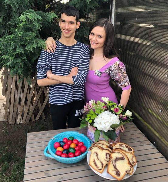Fiul lui Madalin Ionescu, grave probleme neurologice dupa ce-a facut varicela la 2 luni. "Cand ai neuronii prajiti, ce sa faci?" | Demamici.ro