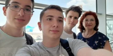 Aur pentru Romania la Olimpiada Geniilor. Trei adolescenti din Sibiu au cucerit SUA | Demamici.ro