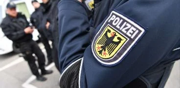 O romanca din Germania, trimisa la inchisoare, iar fetita luata de autoritati fiindca a circulat fara bilet de autobuz | Demamici.ro