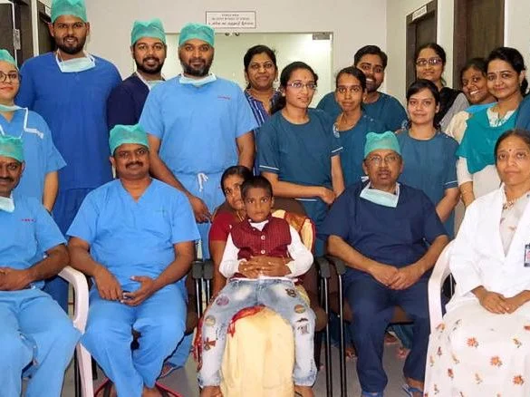 Doctorii au găsit 526 de dinți în gura unui băiețel din India | Demamici.ro