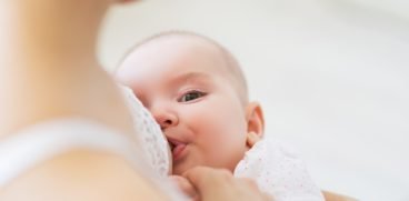 Cu cat bebelusul este alaptat mai mult timp, cu atat va fi mai inteligent | Demamici.ro