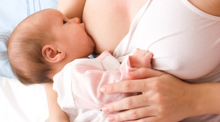 Se poate introduce lactația pentru mamele adoptive