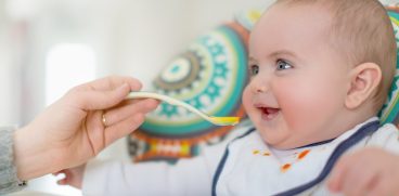 54% dintre parinti încep diversificarea mult prea devreme, afirma cercetatorii | Demamici.ro