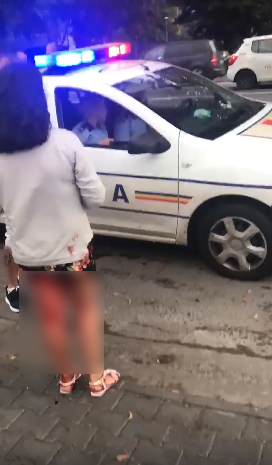 Fata de 14 ani, plina de sange, pe strazile din Galati. Politistii nu au coborat din masina sa o ajute VIDEO | Demamici.ro