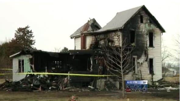 Si-a legat fetita de scaun si a aruncat-o pe geam. Gestul disperat al unei mame | Demamici.ro