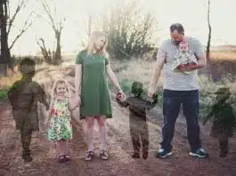 A aflat ca e insarcinata cand primul copil nu implinise inca un an. A mers la doctor sa ceara un avort, dar a iesit din cabinet plangand | Demamici.ro