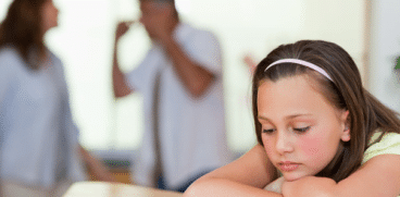 Este dovedit! Căsniciile nefericite sunt mult mai dureroase pentru un copil decât un divorț | Demamici.ro