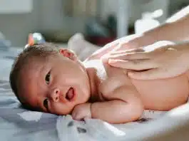 Dezvoltarea copilului – ce poate sa faca un bebelus la 3 luni | Demamici.ro