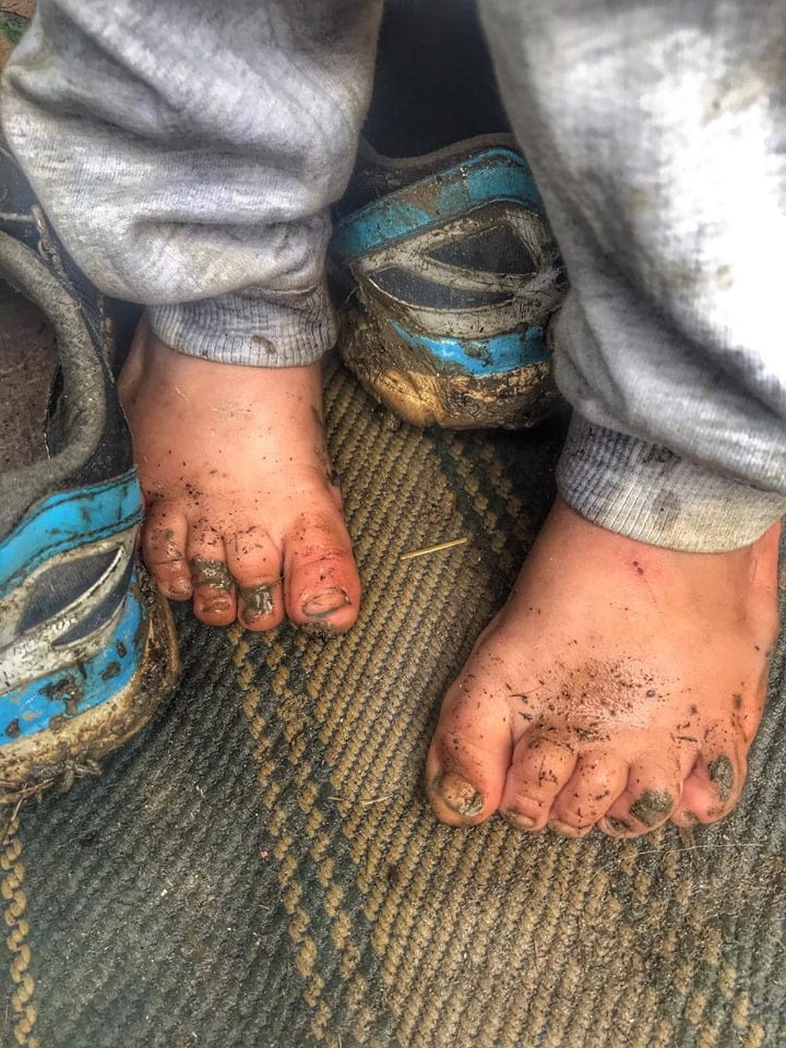Parintele Damaschin are grija de 4000 de copii. Un om cat o lume VIDEO emotionant | Demamici.ro