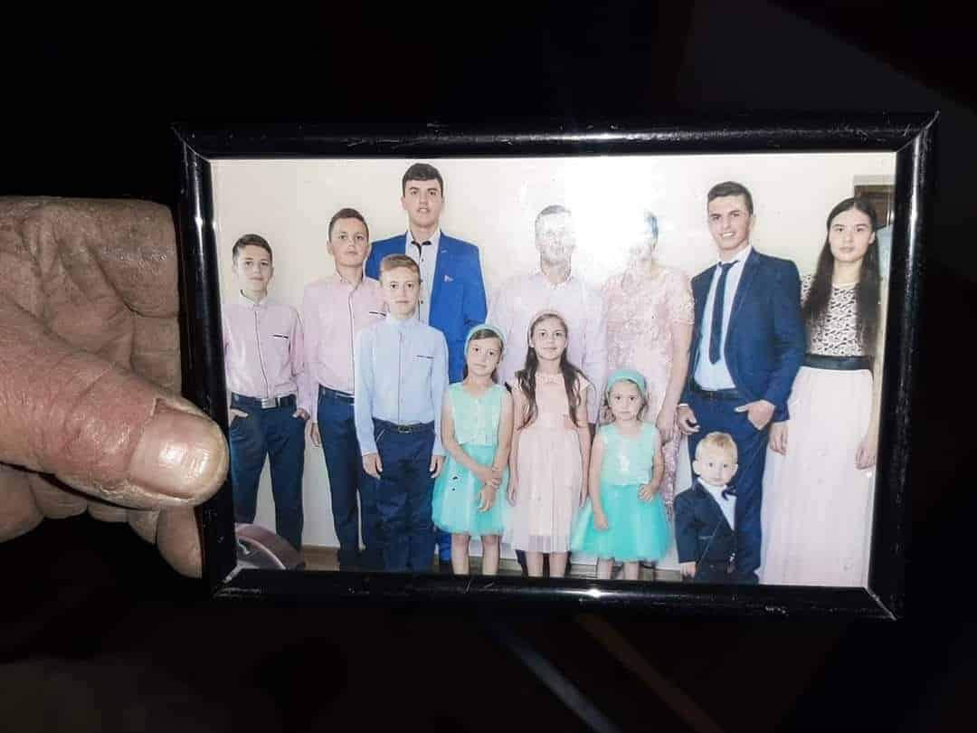 Zece copilasi au ramas fara casa in prag de iarna. Locuinta le-a ars intr-un incendiu. Cum ii poti ajuta | Demamici.ro