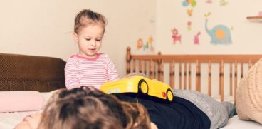 Viata cu un copil mic te solicita mai tare decat cea cu un bebelus. Aveam sa aflu si eu pe pielea mea | Demamici.ro