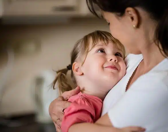 Catre fiica mea: „Esti viata si lumea mea toata!” | Demamici.ro
