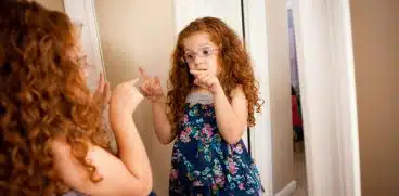 Copilul vorbeste singur? De ce este chiar indicat sa o faca | Demamici.ro