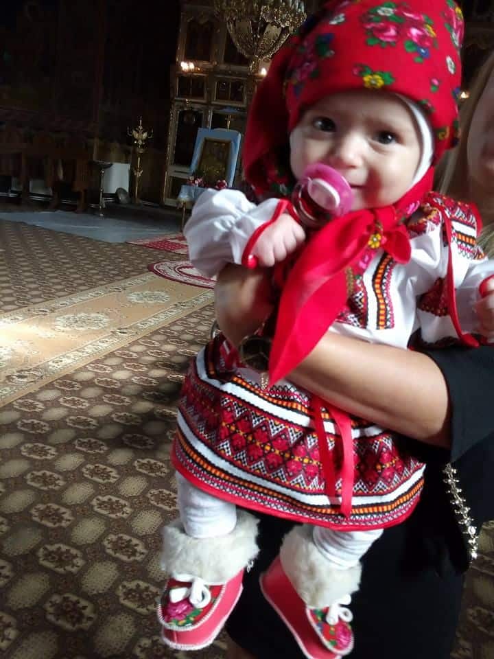 O fetita de 5 luni a murit: "Mi-a spus ca are rosu in gat si ne-a trimis acasa!" | Demamici.ro