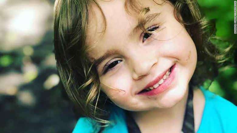 O fetita de 4 ani a orbit din cauza gripei. Dr. Mihai Craiu avertizeaza: "Vaccinati copiii sanatosi!" | Demamici.ro
