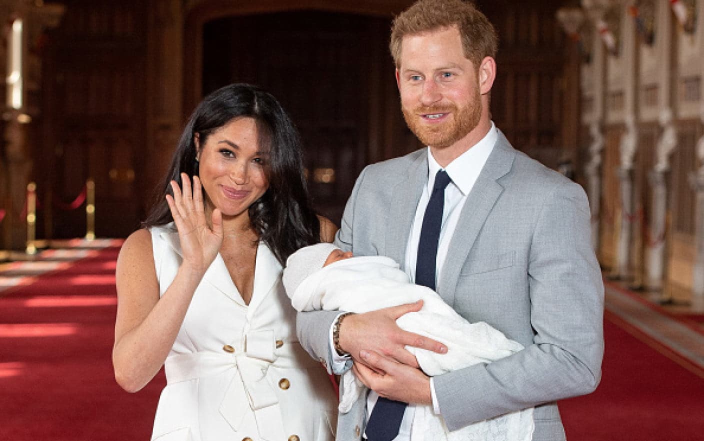 Meghan Markle si Printul Harry, fotografie adorabila cu bebelusul