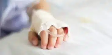A murit baiatul de 4 ani care a intrat in coma in urma unei anestezii la stomatolog. Părinții i-au fost alaturi in ultimele clipe VIDEO | Demamici.ro