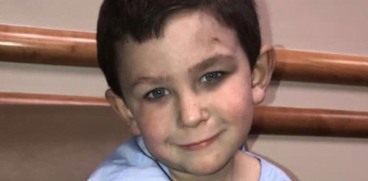 Erou la 5 ani. Si-a salvat sora dintr-un incendiu si s-a intors dupa caine | Demamici.ro