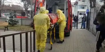 O tanara si bebelusul de 7 luni, suspecti de coronavirus. Alerta la Alba Iulia | Demamici.ro