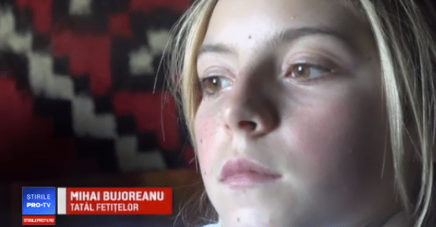 Denisa, eleva premianta din Botosani care nu a avut niciodata un bec aprins in casa VIDEO | Demamici.ro