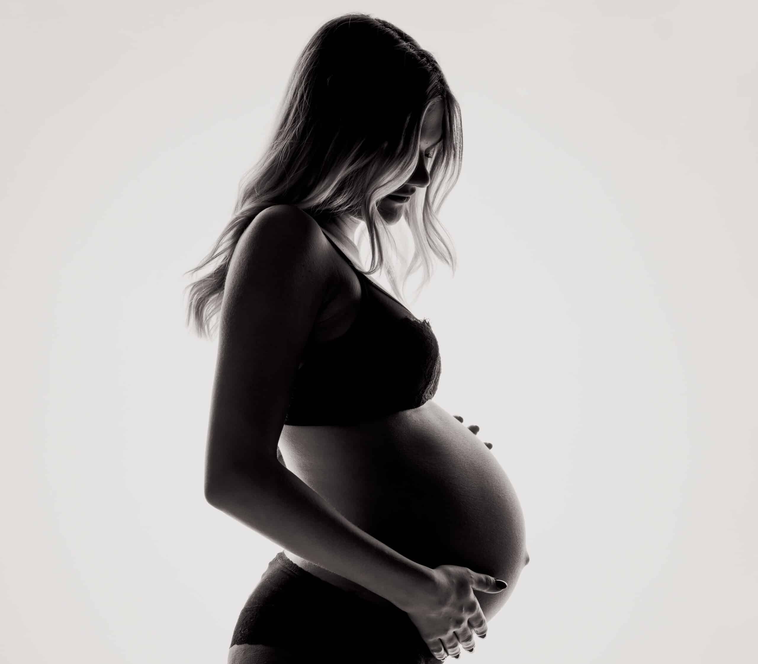 A ascultat sfaturile de pe un grup de mamici si a nascut un copil mort la aproape 45 de saptamani de sarcina | Demamici.ro