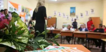 Cadourile de 8 Martie in scoli, interzise. Profesorii risca sanctiuni | Demamici.ro