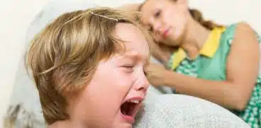 Copilul tau se poarta mai „urat” cand esti tu in preajma? Nu esti singura mama careia i se intampla asta | Demamici.ro