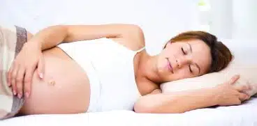 Pozitii de somn in sarcina. De ce e bine sa dormi pe partea stanga | Demamici.ro