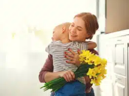 Mesaje de 8 Martie. Cele mai frumoase urari pentru mame | Demamici.ro