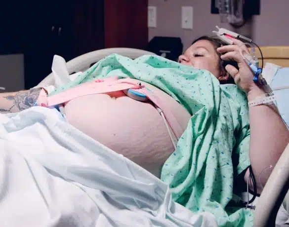 Patru gravide diagnosticate cu COVID-19 au nascut bebelusi sanatosi | Demamici.ro