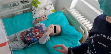 Baietel de 4 ani si tatal sau, infectati cu noul coronavirus. Tudor a trecut printr-un transplant medular in urma cu 3 ani VIDEO | Demamici.ro