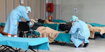 Marturia impresionanta a unui medic italian: „Vezi pacienti care mor singuri si te roaga sa-i ajuti sa-si ia la revedere de la cei dragi!” | Demamici.ro