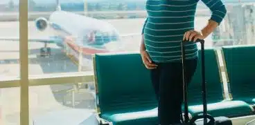 Sfaturi utile pentru zborul cu avionul in sarcina. Cat de sigur e in ultimul trimestru | Demamici.ro