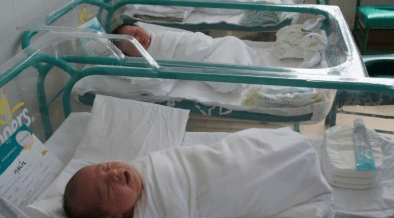 Cinci dintre cei zece bebelusi de la maternitatea Odobescu din Timisoara au fost retestati. Rezultatele au iesit negative | Demamici.ro