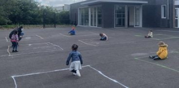 Directorul unei școli primare: „Distanțarea socială nu este posibilă în școli. Prefer ca un copil să repete anul decât să-l pierdem” | Demamici.ro