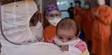 Bebeluș de 45 de zile, infectat cu COVID-19, externat de la Terapie Intensivă în aplauzele medicilor | Demamici.ro